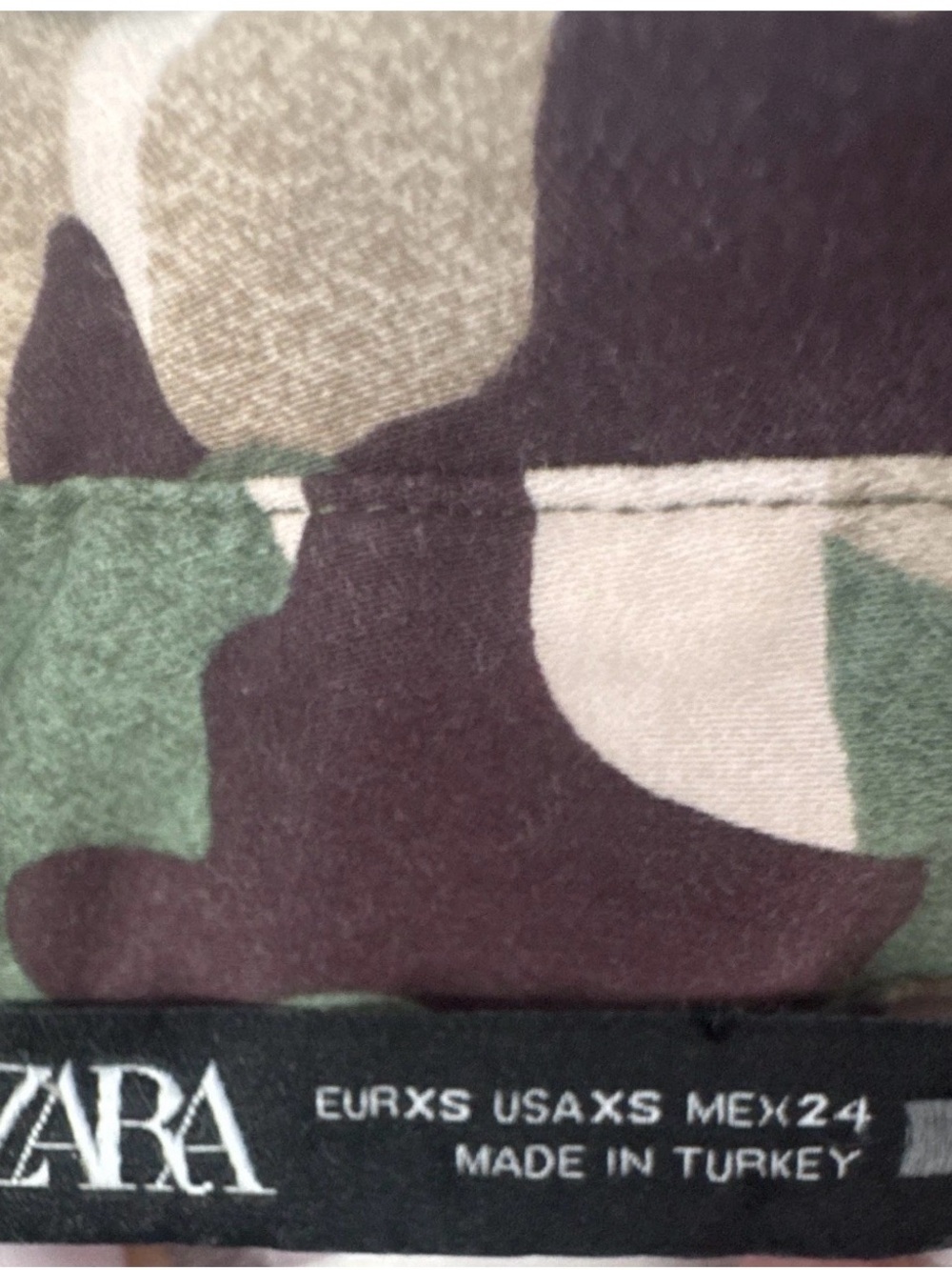Zara Camouflage Button-Up dress shirt - Green Camo - Picture 4 of 4